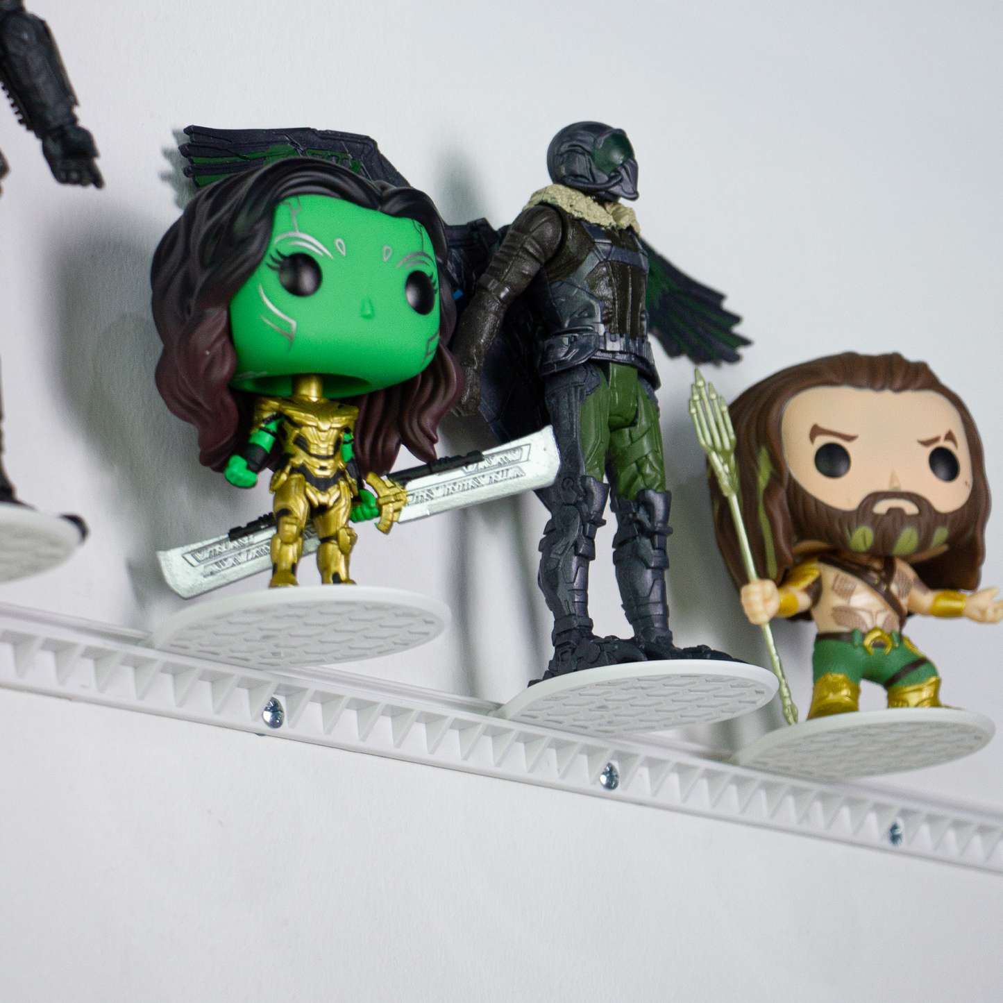 VALOR Glide Series Out-of-the-Box Figure Display Stands