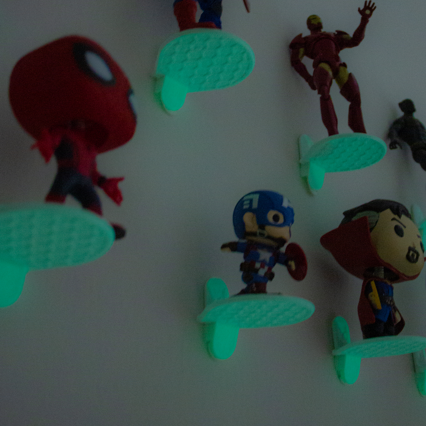 VALOR Peak Series Figure Display Stands